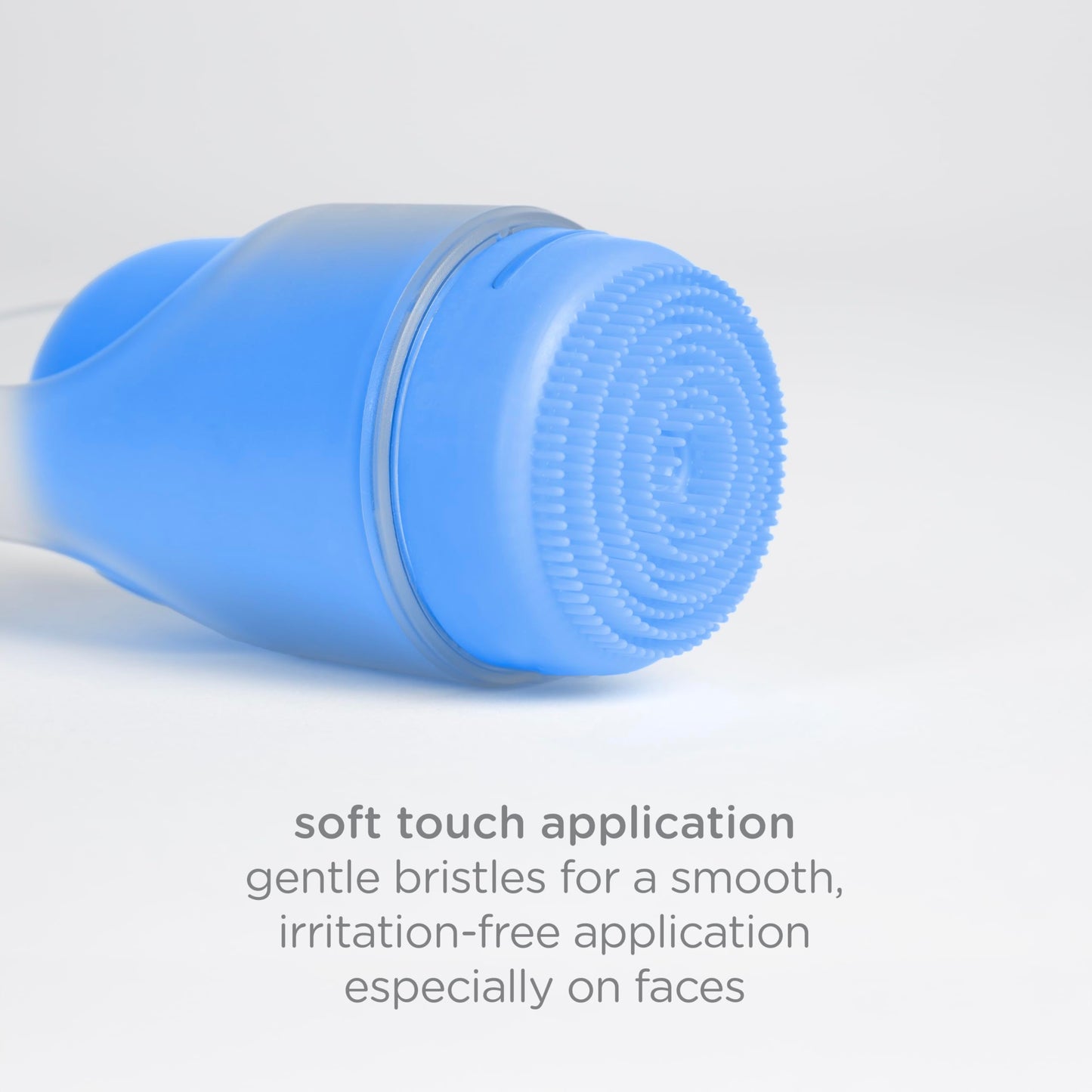 Ubbi Sunsqueeze Sunscreen Applicator, Refillable Roll On, Blue