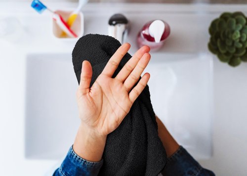 Utopia Towels [288 Pack Premium Wash Cloths Set (12 x 12 Inches) 100% Cotton, Highly Absorbent and Soft Feel Essential Washcloths for Bathroom, Spa, Gym, and Face Towel (Black)