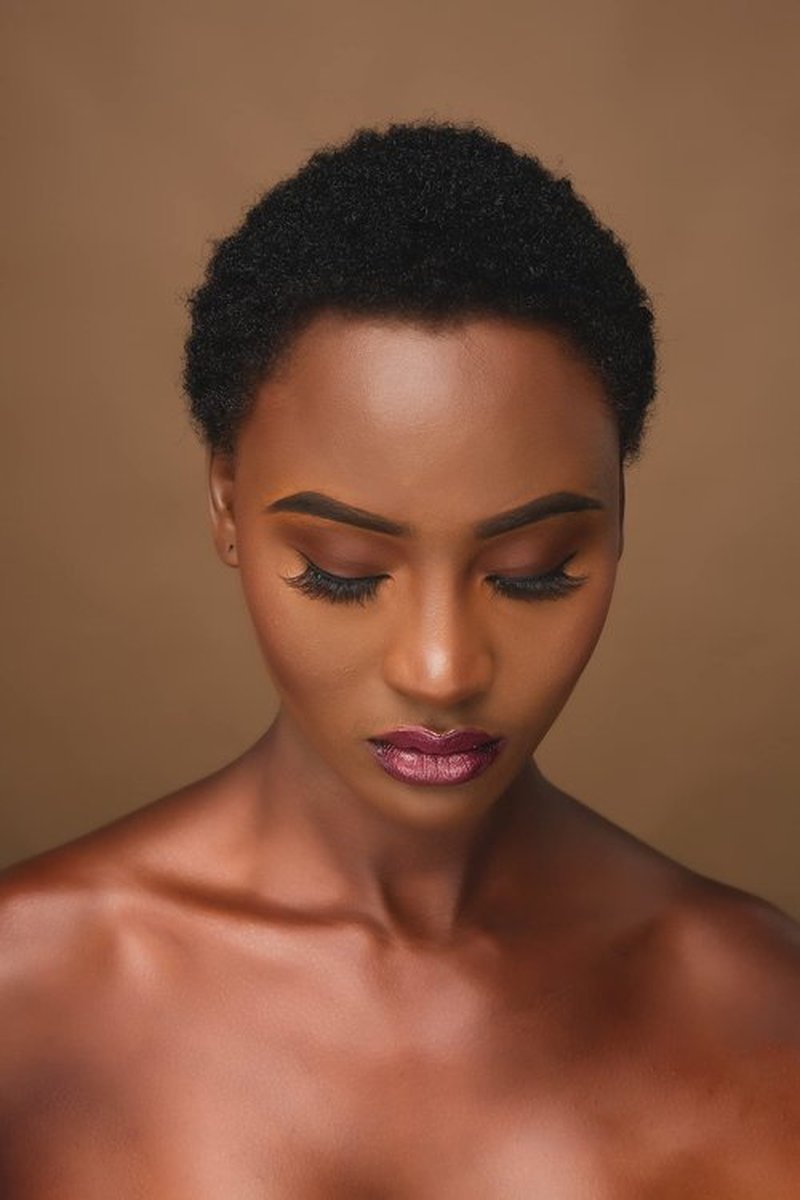 Hummingbird Kiss "Signature Lash" Hummingbird Kiss 3D Mink Lashes | Round Wispy Lashes | Reusable up to 25 wears | Natural Look False lashes