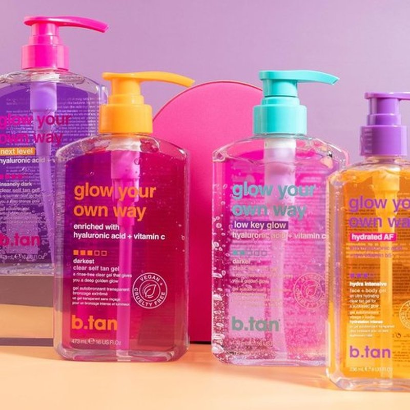b.tan Dark Clear Self Tan Gel | Glow Your Own way, Low Key Glow - Transfer-Resistant Sunless Tanning Gel, Packed with Hyaluronic acid & Vitamin C, 16 Fl Oz