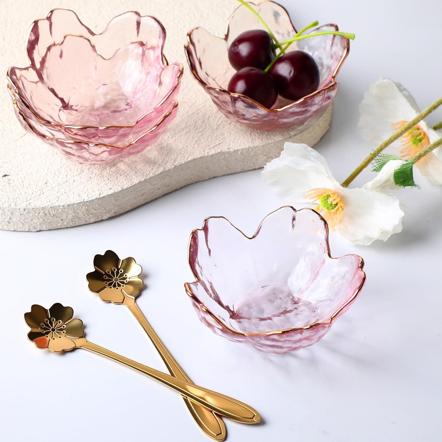 Yiyiring Set of 8 Pink Cherry Blossom Glass Bowls with Flower Spoons, Sakura Sauce Dishes Seasoning Little Bowl Japanese Flower Crystal Glass Appetizer Plates for Dipping Ice Cream(Gold Rim)