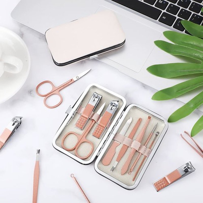Hanaive 6 Set Manicure Set Nail Clippers Pedicure Kit 48Pcs Stainless Steel Grooming Kit 8 in 1 Professional Nail Care Tools with Luxurious Travel Case for Men Women Nail Care(Rose Gold)
