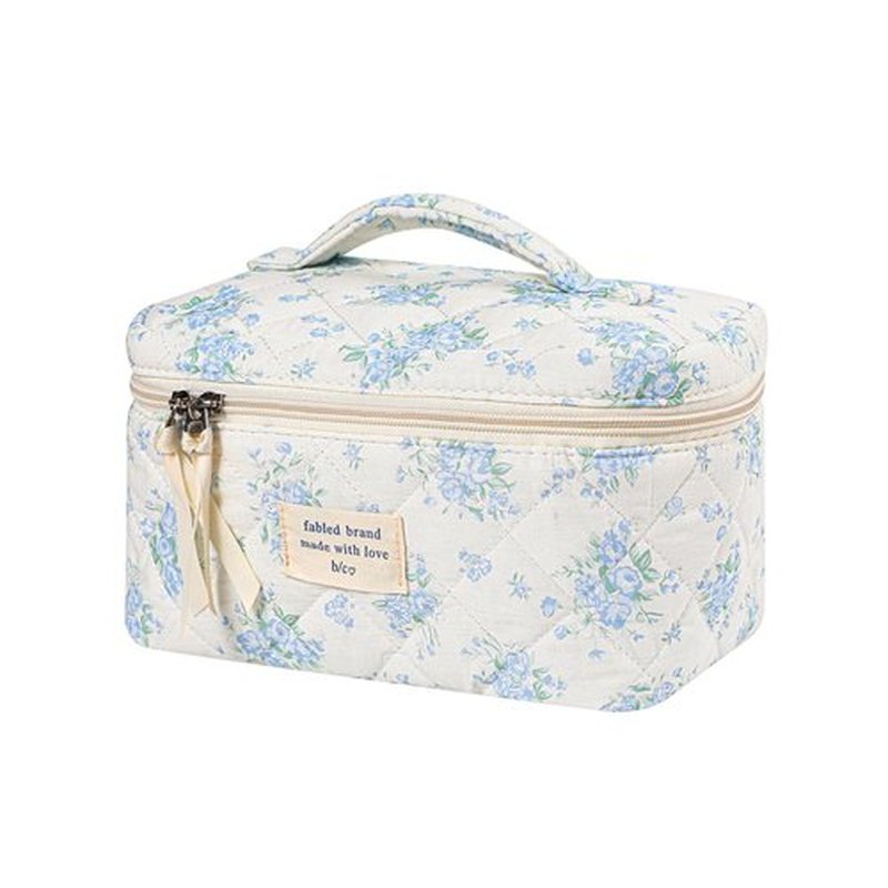 uekeboag Large Travel Quilted Makeup Bag for Women, Floral Cotton Cosmetic Bag, Coquette Aesthetic Floral Toiletry Organizer Bag (06BlueRose)