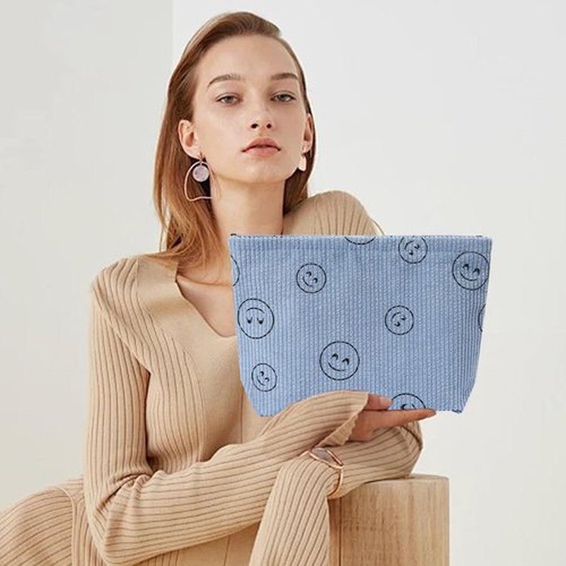 Wudimeitt Cosmetic bag Makeup bag Preppy Cute Corduroy Toiletry bag for women travel essentials (Blue)
