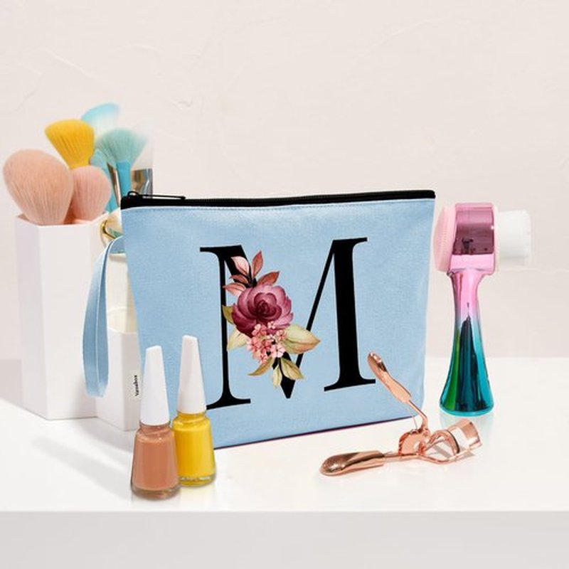 Vavabox A-Z Personalized Makeup Bag,Birthday Gifts for Women Mom,Gifts for Best Friend,Bride Bridesmaid Cosmetic bag (M, Blue)