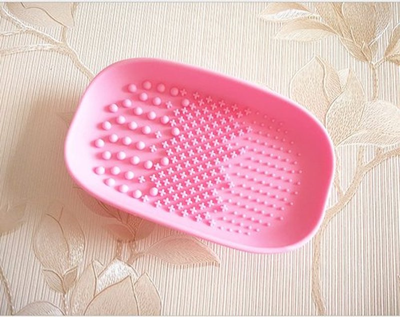 AHPIPIL Silicon Makeup Brush Cleaning Mat Makeup Brush Cleaner Pad Cosmetic Brush Cleaning Mat Portable Washing Tool Scrubber For Removing Makeup (Pink) (Pink)
