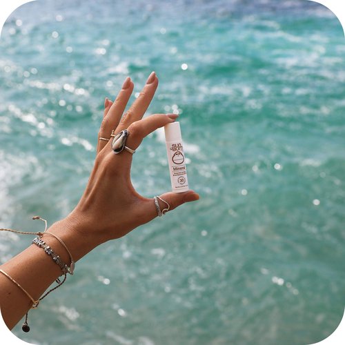 Sun Bum SPF 30 Mineral Sunscreen Lip Balm | Hawaii 104 Act Compliant (Octinoxate & Oxybenzone Free) Broad Spectrum Natural Lip Care with UVA/UVB Protection | .15 oz