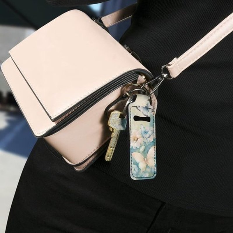 SEANATIVE Butterfly 5 PCS Lipstick Holder Keychain Chapstick Case Keychain Lip Balm Portable Sleeve Organizer Holder Cute Mini Keychain Chapstick Holder for Women