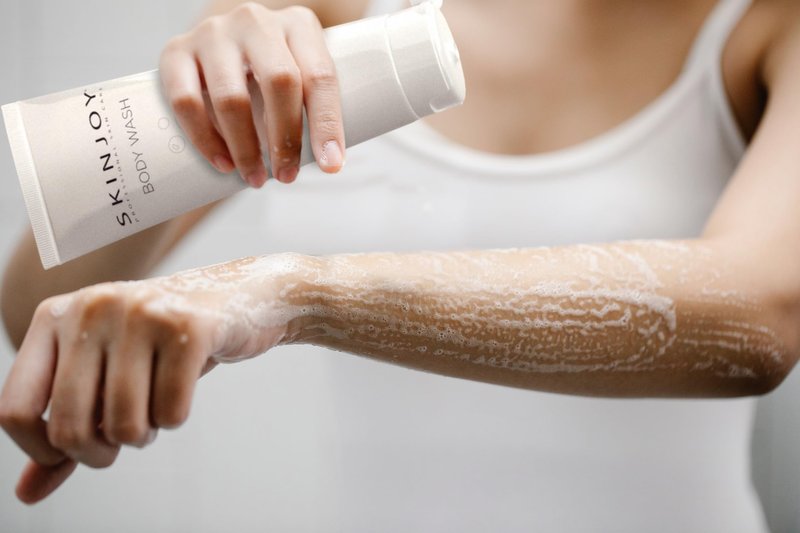 Skinjoy Body Wash Moisturizing Skin Care, Moisturizing Body Wash For Dry Skin, Natural Body Wash, Paraben Free, Phthalate Free, Dye Free - 8.5 Fl Oz