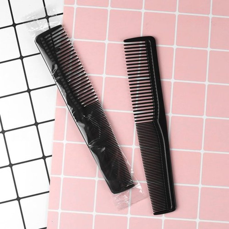 Hipruict Disposable Combs, 100 Pack Combs Bulk, Double Tooth Hair Pocket Comb, Individually Wrapped, Sturdy Combs in Bulk, Black, for Homeless, Charity, Care Pack