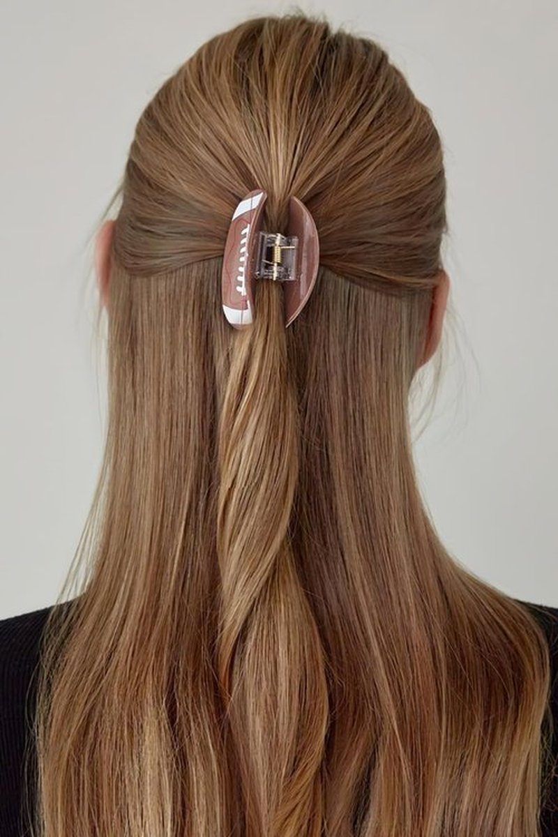 HolidayQbee Brown Acrylic Hair Clips For Women With Football Style Football Hair Clip Hair Clip Hair Clip With Claw Fashion Strong Hair Fix Claw Clips