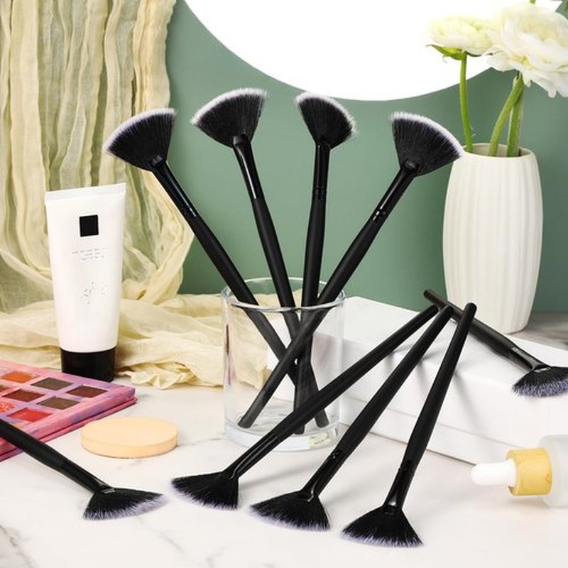 Maitys 9 Pieces Facial Brushes Fan Mask Brushes, Soft Facial Applicator Brushes Tools for Peel Glycolic Mask Makeup for Mud Cream (Full Black)