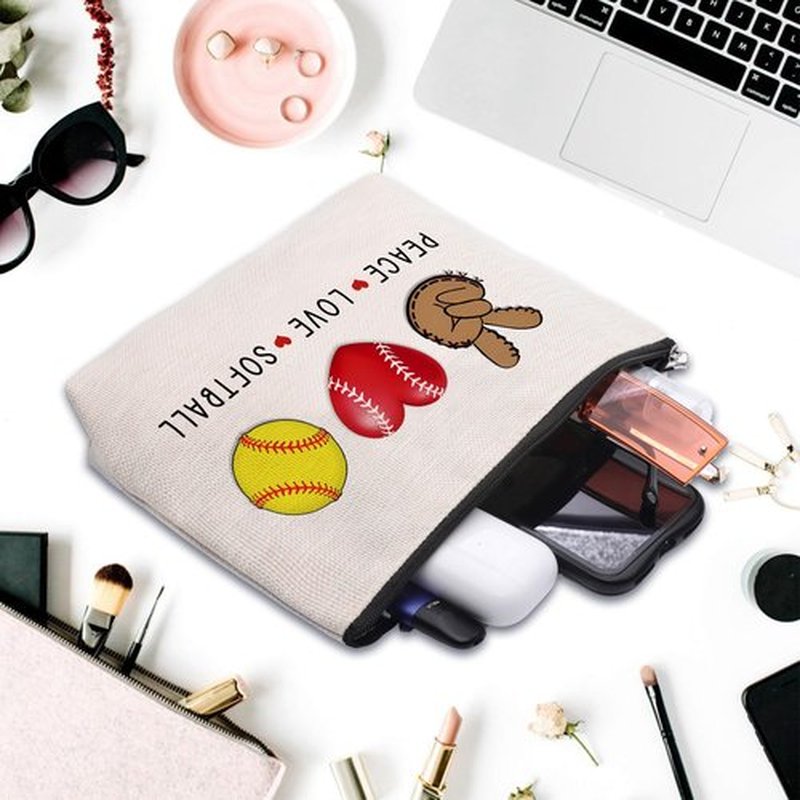 CEASQVAA Softball Gifts Makeup Cosmetic Bag for Women, Birthday Gifts for Softball Lovers Players Fans Female Friend, Softball Gifts for Team Coach Women
