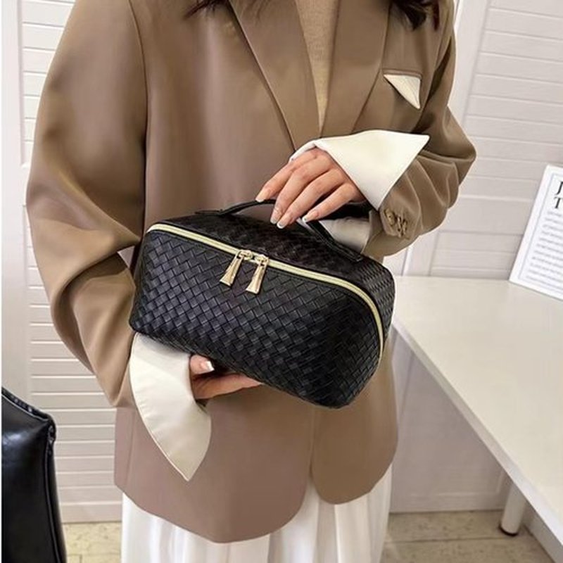 Large Capacity Makeup Bag, Cosmetic Bag Leather Woven Cosmetic Travel Bag Roomy Double Layer Makeup Bags for Women Makeup Pouch Portable Zipper Bags (Black)