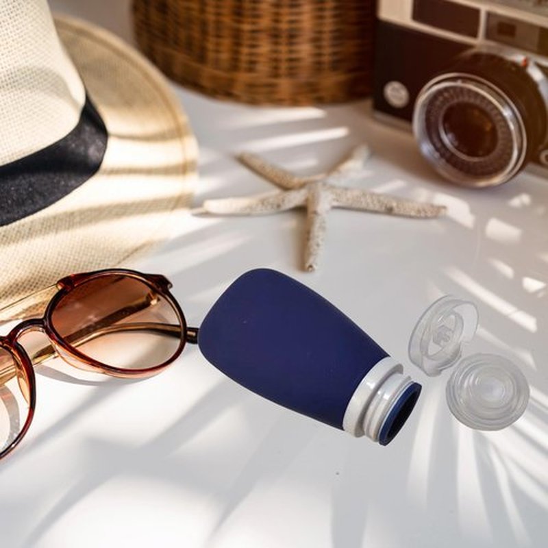 LYOB Travel Bottles for Toiletries, TSA Approved 3oz Leak Proof Silicone Refillable Squeeze Travel Size Containers BPA Free for Cleansers, Lotions, Shampoo 2pk (Navy Blue-White) Stocking Stuffers