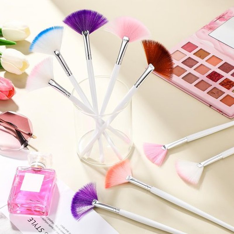 Maitys 9 Pieces Facial Brushes Fan Mask Brushes, Soft Facial Applicator Brushes Tools for Peel Glycolic Mask Makeup for Mud Cream (Multicolor)