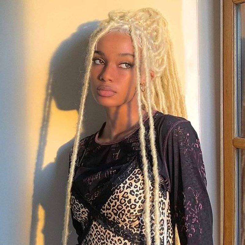 ZRQ 24 Inch 613 Soft Locs Blonde Faux Locs Crochet Braids Hair,6 Packs Pre-looped Blonde Goddess Locs Afro Roots 613 FauxLoc Dreadlocks Extended Soft loc For Woman 613#
