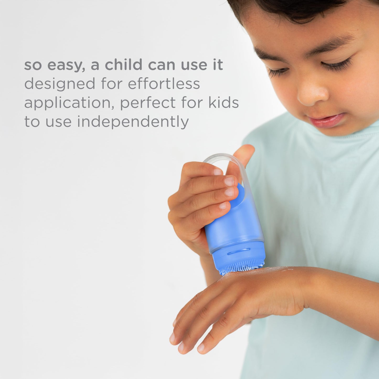 Ubbi Sunsqueeze Sunscreen Applicator, Refillable Roll On, Blue