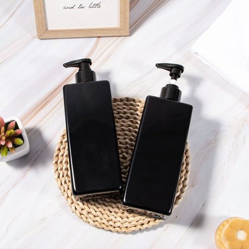 Shower Press Bottles, Yebeauty 2pcs 17oz 500ML Refillable Pump Bottle Lotion Soap Dispenser Liquid Container Plastic Soap Dispenser for Shampoo Kitchen,Bathroom Body Wash,Black