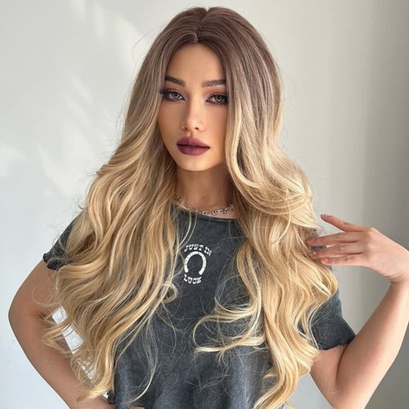MAGQOO Brown Blonde Wig Dark Roots Ombre Blonde Wig Women Girls Long Curly Wavy Brown to Blonde Wigs Middle Part Heat Resistant Hight Density Synthetic Wigs (Brown Blonde)