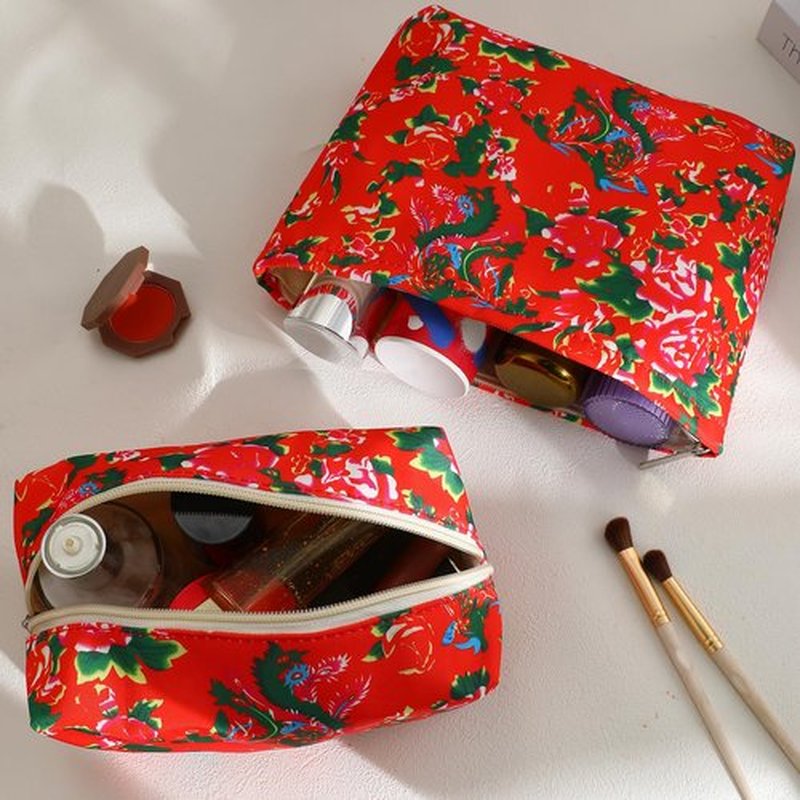 LYDZTION 2PCS Red Floral Makeup Bag Cotton Cosmetic Bag for Women,Large Red Embroidery Makeup Bag with Zipper Portable Pouch Travel Toiletry Bags Makeup Brush Organizer Storage Bag for Women