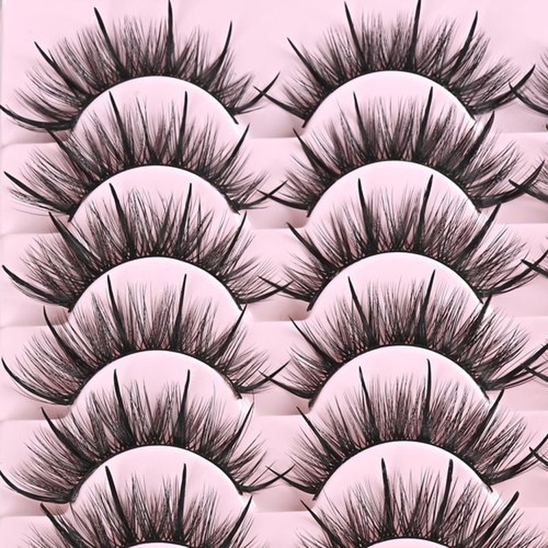 FARRED Wispy Lashes Hybrid Mink Eyelashes 14 Pairs Short Cat Eye Natural Lashes Fluffy False Eyelashes Faux Mink Strip Eye Lashes Pack for Daily Makeup (F17 | 8-16 mm)
