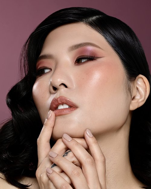 Sigma Beauty Electric Pink Eyeshadow Palette