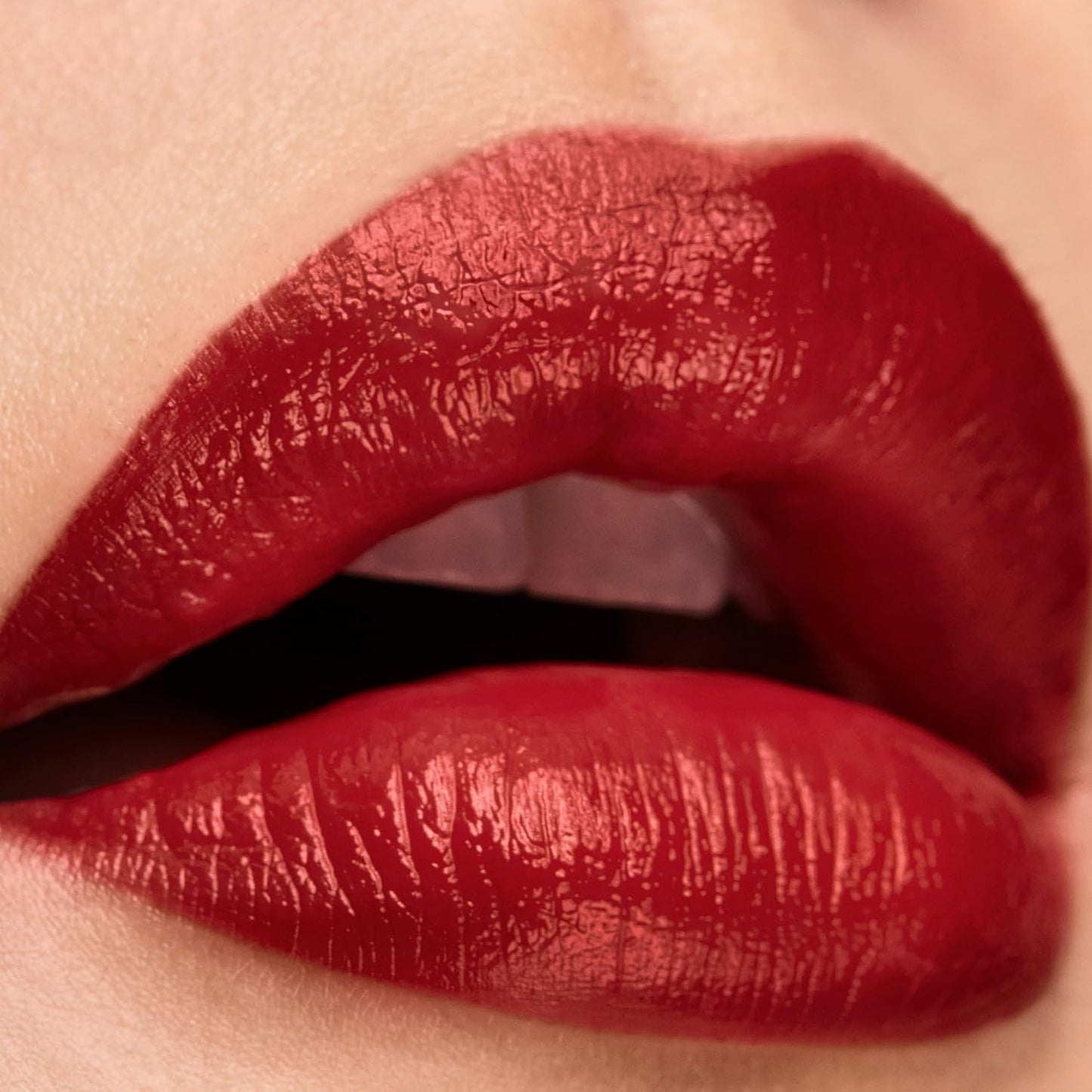Lipstick by Elizabeth Arden, Lip Color Makeup Enriched with Advanced Ceramide Complex, Vitamin E and Maracuja Oil
