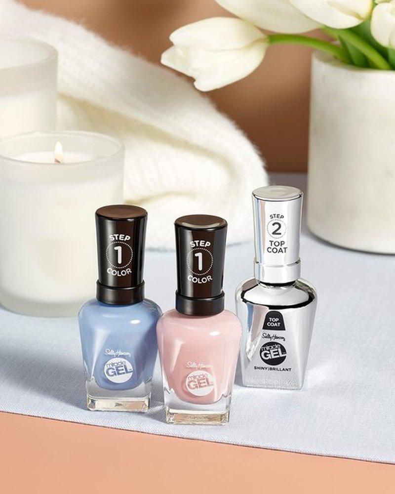 Sally Hansen Miracle Gel™, Cozy Chic Sweet-er Weather, Long Lasting, Gel-Like Formula, No UV Lamp Needed, Pink Nail Polish