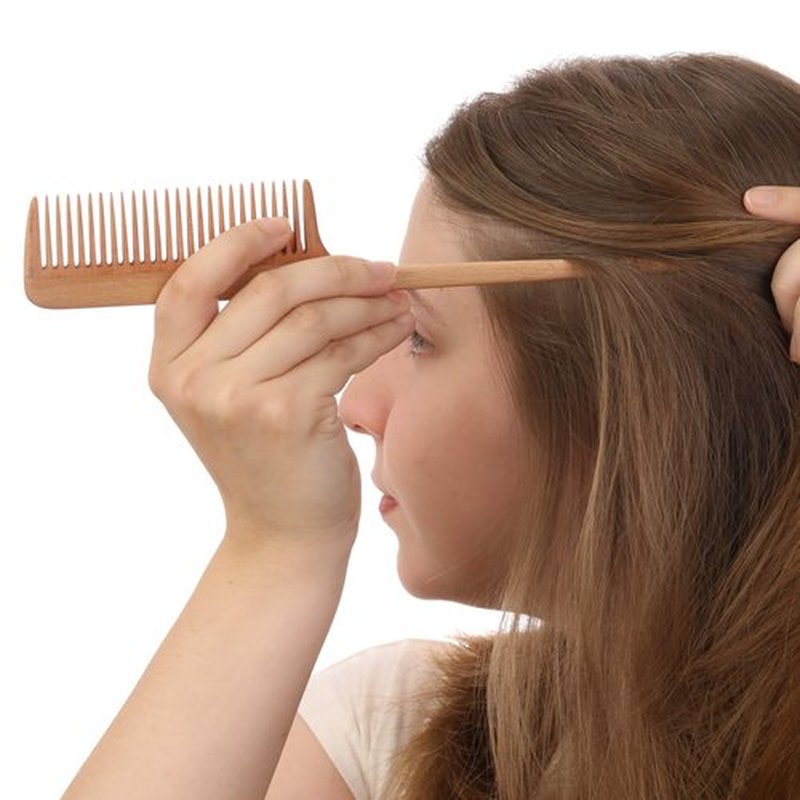 Wide Tooth Wooden Comb | Cepillo Ancho de Madera para Cabello | Natural Hairbrush | Vintage Style Hairbrush | Wood Comb for Gentle Styling | Anti-Static Hair Comb (Fine Tooth Tail Comb)
