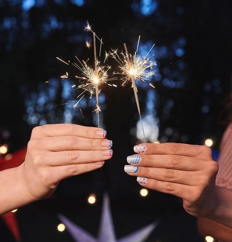 Red White and Belle - Color Street Nail Strips, FNG019