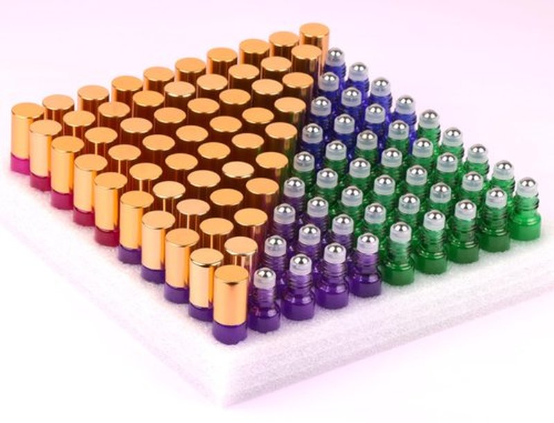 MaxMau Pack of 100,5ml Colored Roller Bottles for Essential Oils Perfume Refillable Glass Bottle Stainless Steel Roll On Ball Metal Cap Daily Aromatherapy