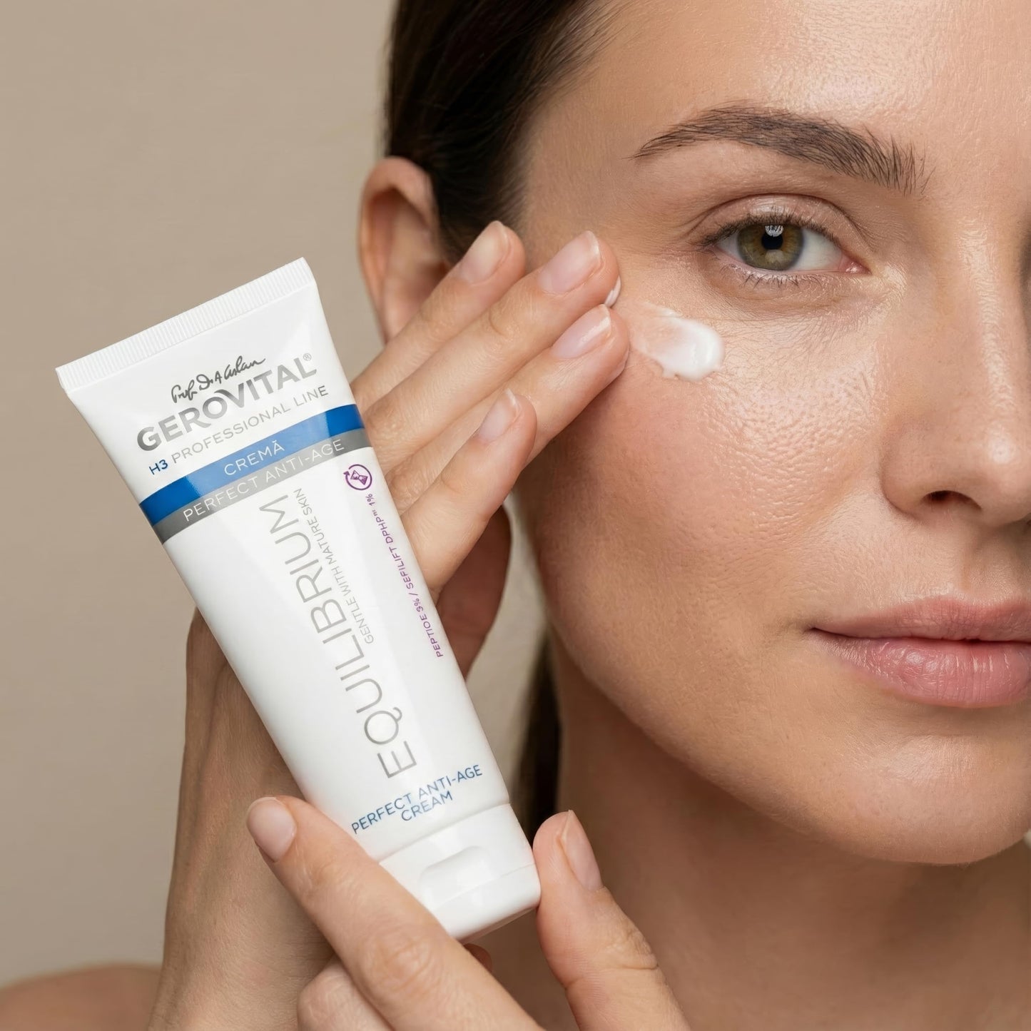 Gerovital EQUILIBRIUM - Perfect Anti-Age Professional Face Cream with Hyaluronic Acid | Regenerating and Restructuring | Anti-Aging |Anti-Wrinkle | Moisturizing - 200 ml