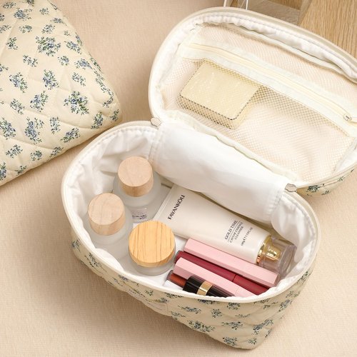 uekeboag Large Travel Quilted Makeup Bag for Women, Floral Cotton Cosmetic Bag, Coquette Aesthetic Floral Toiletry Organizer Bag(Little Blue Flower