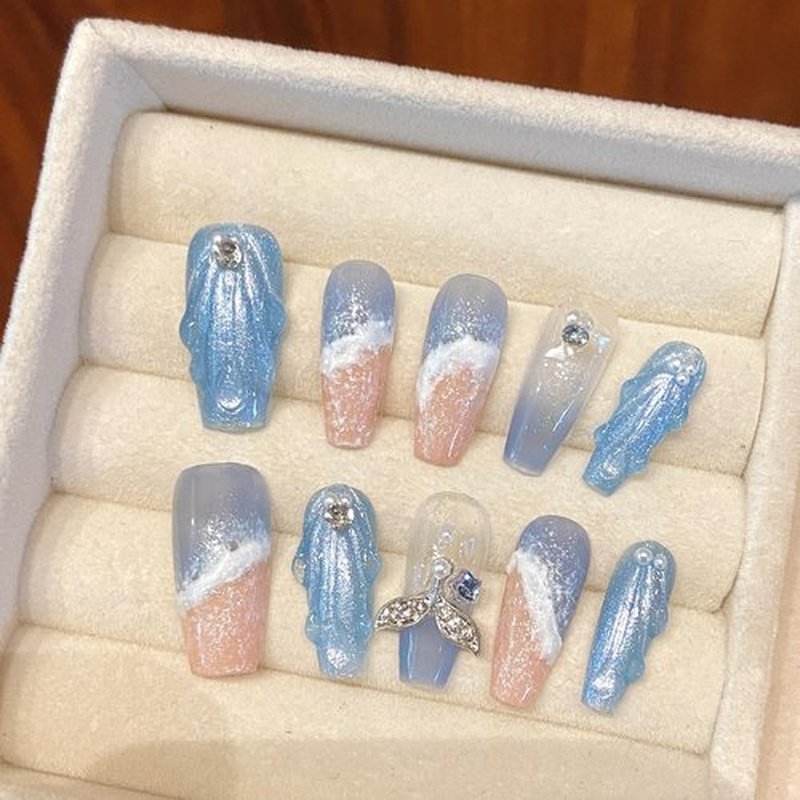 MNAFAYY 100% Handmade Nails Blue Sea Beach Medium Press On Nails 3D Gems Full Cover Luxury Gorgeous Reusable UV Finished Fake False Nails Acrylic Nail Kit With Box Gifts Women Mother's Day L
