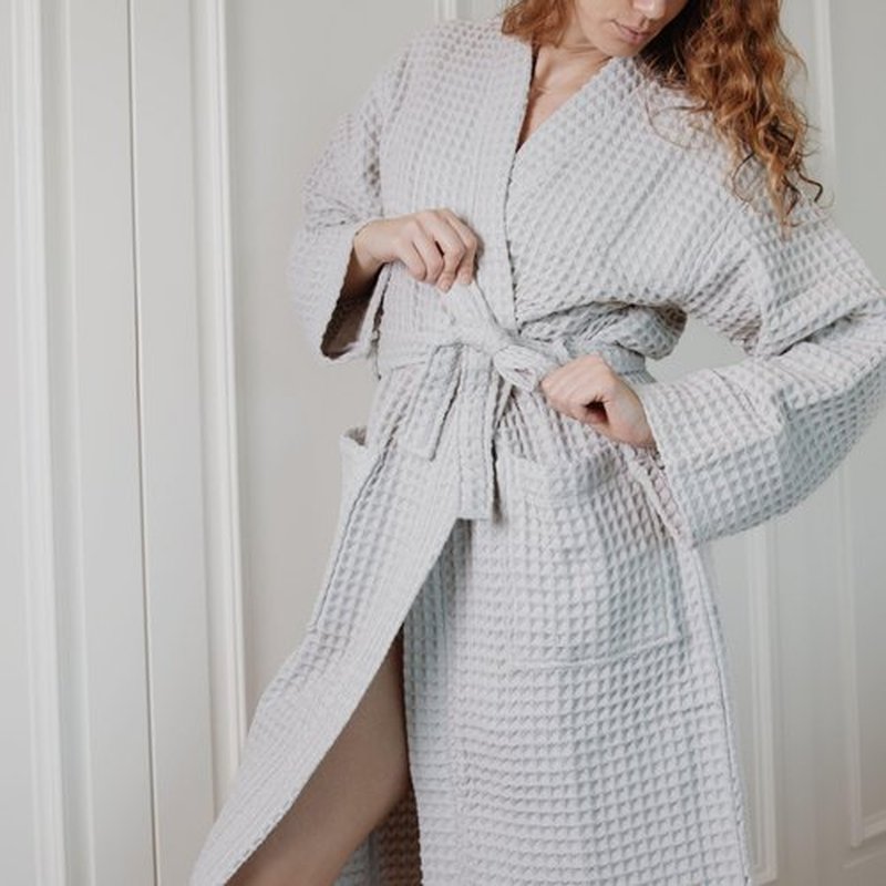 100% Cotton Waffle Kimono Bathrobe for Men & Women, Cozy Leisurewear with Functional Pockets, Comfortable and Soft Robe for Relaxation (Light Grey, Bathrobe - Small)