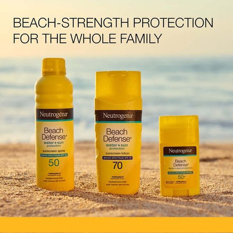 Neutrogena Beach Defense Face and Body Sunscreen Lotion with Broad Spectrum SPF 70, Offers UVA/UVB Protection, Water Resistant and Oil Free Sun Protection, Oxybenzone Free and Fast Drying, 6.5 OZ