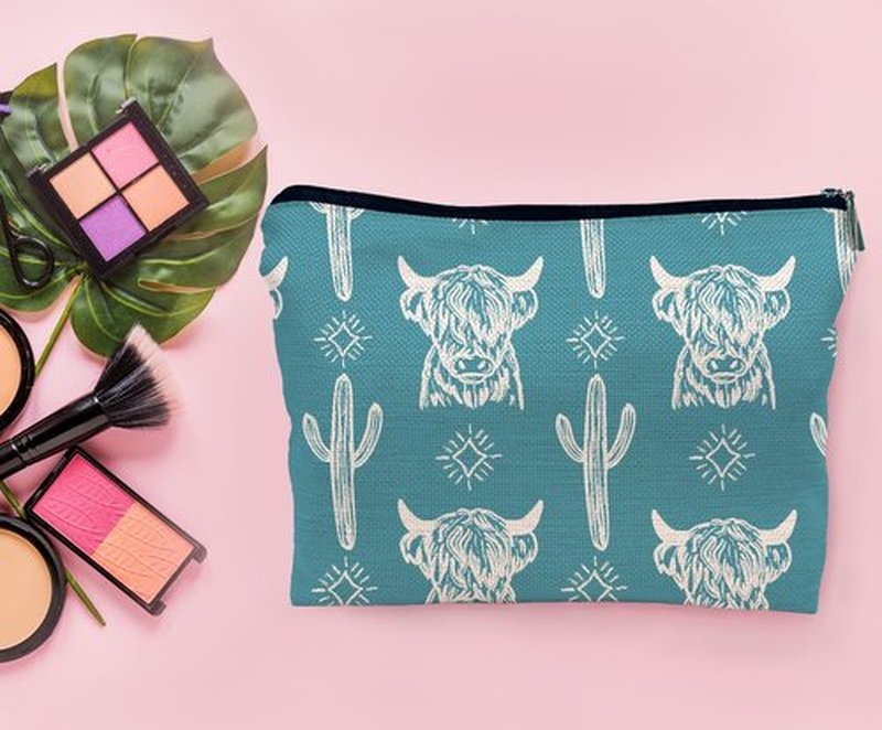 Lacosu Western Makeup Bag,Western Gifts For Women,Cow Makeup Bag,Cowgirl Stuff,Western Stuff For Women,Western Gifts,Cowgirl Gifts(COW E)
