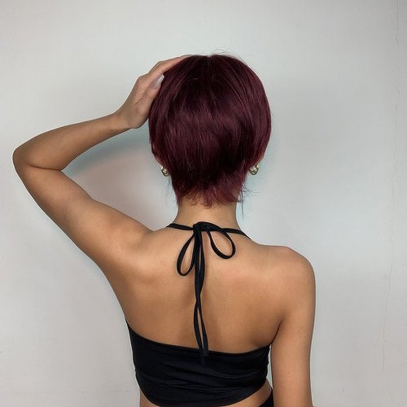 BERON Dark Wine Red Pixie Cut Wig for Women Burgundy Pixie Cut Bob Wig Short Straight Pixie Cut Wig with Bangs Synthetic Heat Resistnat Halloween Cosplay Daily Use