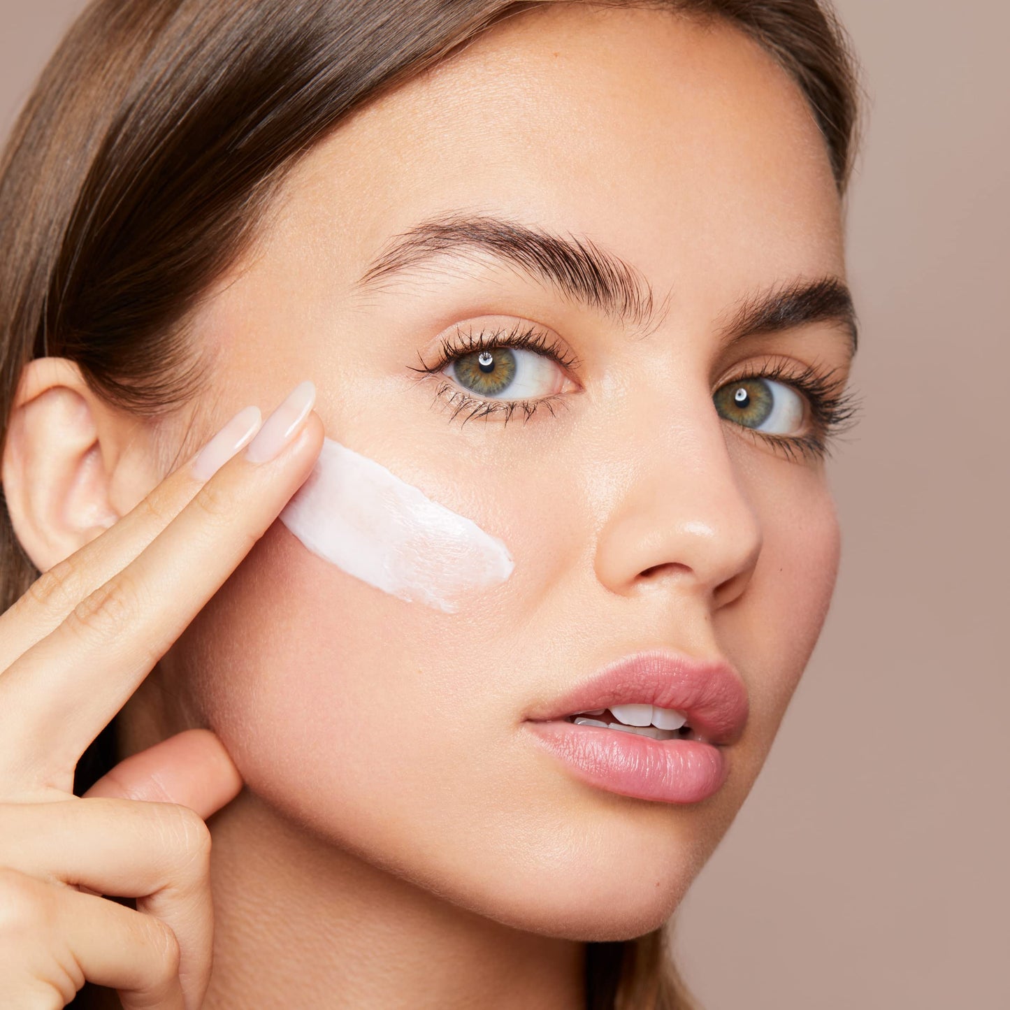 Clarins Hydra-Essentiel Silky Cream and Night Cream Intensely Hydrating Bundle | 60 Seconds to Plumper Skin*| 24H hydration**| Daytime Face Moisturizer for Normal to Dry Skin |Contains Hyaluronic Acid