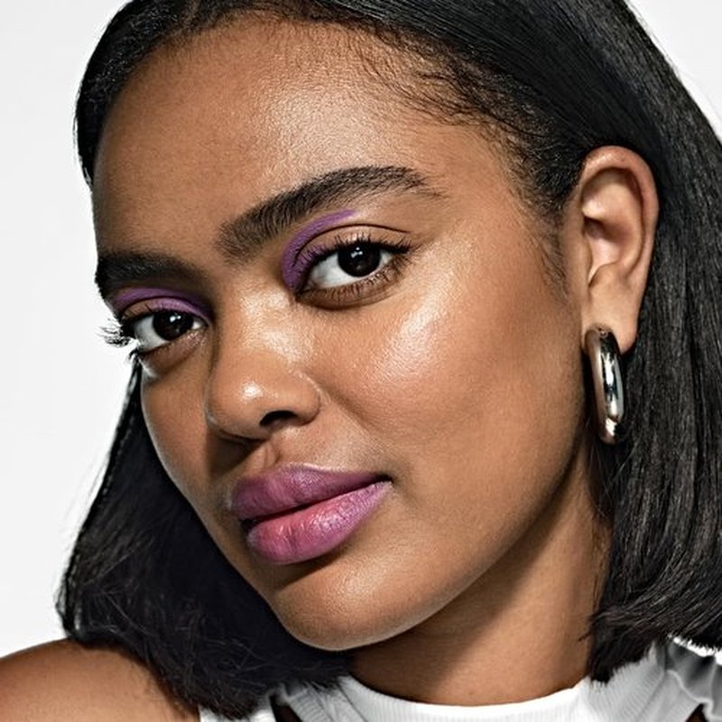 Smashbox Halo Healthy Glow All-In-One Tinted Moisturizer SPF 25 | Light to Medium Coverage| Hyaluronic Acid, Oil free + Anti Humidity, 1.4 Fl Oz, Tan Medium Dark