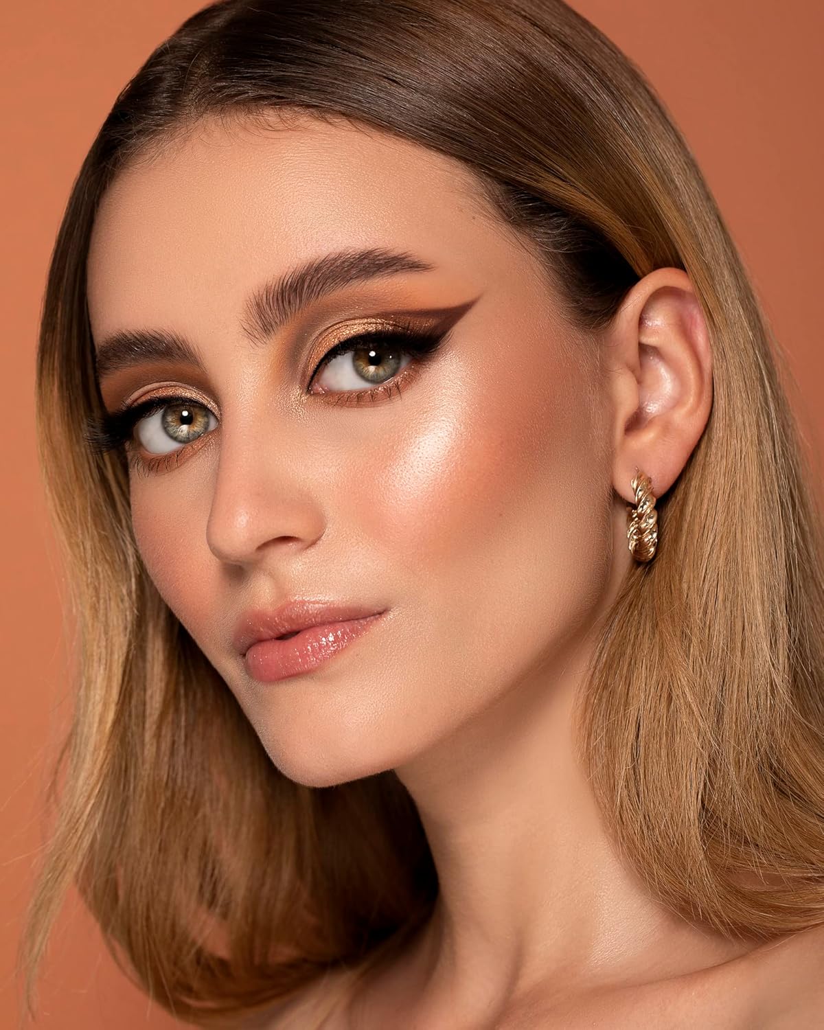 Sigma Beauty Ambiance Eyeshadow Palette - Luminous Neutral & Gold Shades, Mirror Included