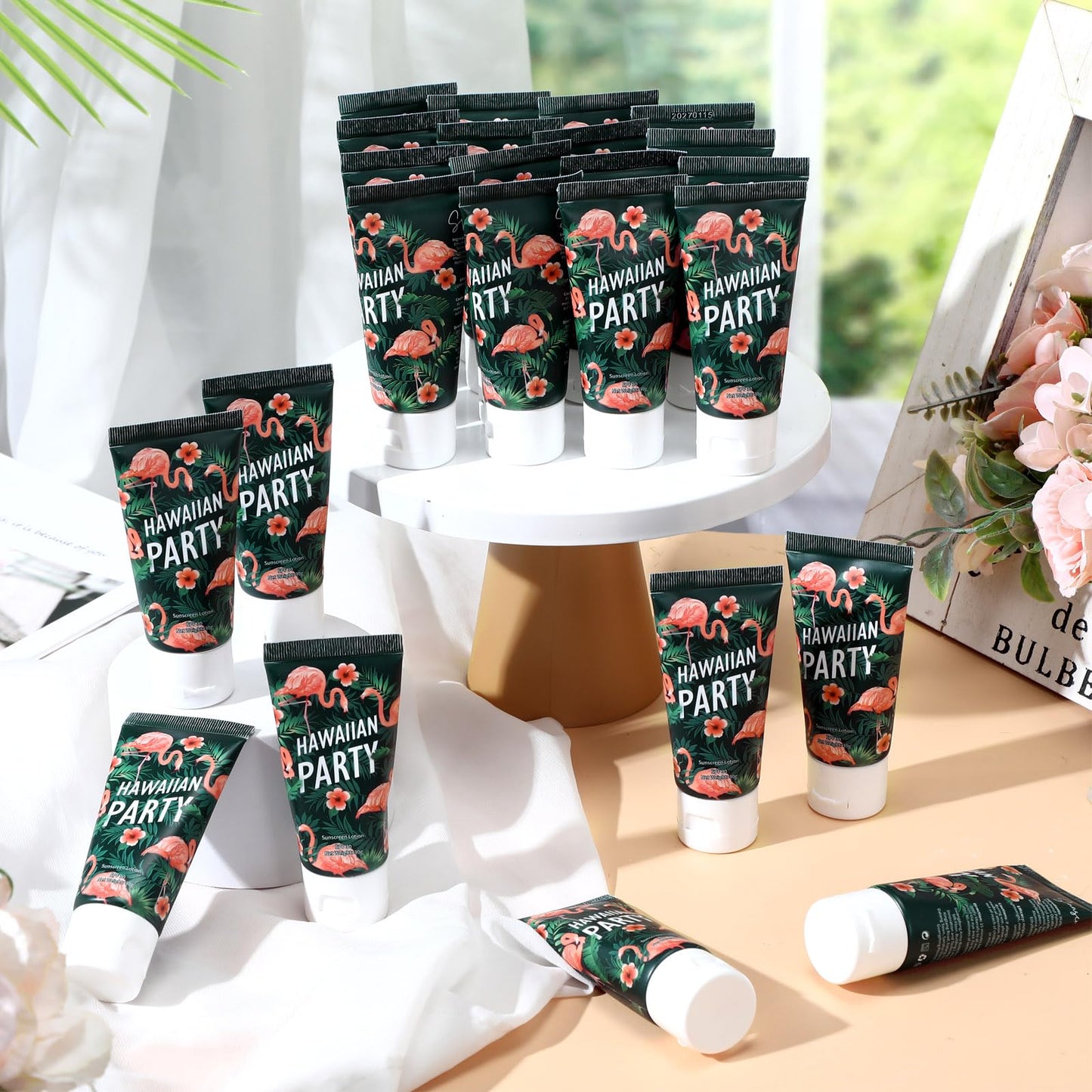 Dansib 12 Pcs Mini Sunscreen Bulk for Summer Party Wedding SPF 30 Water Resistant Sunscreen Lotion Bulk 1oz Travel Size for Thank You Gifts Wedding Supplies (Hawaiian Flamingo Party)