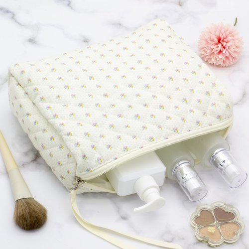 PAZIMIIK Cotton Makeup Bag for Women Large Quilted Travel Cosmetic Pouch Girls' Make Up Organizer,Little Flower White