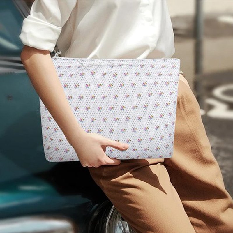 Wudimeitt Cosmetic bag Makeup bag Preppy Cute Corduroy Toiletry bag for women travel essentials (Pink small flower)