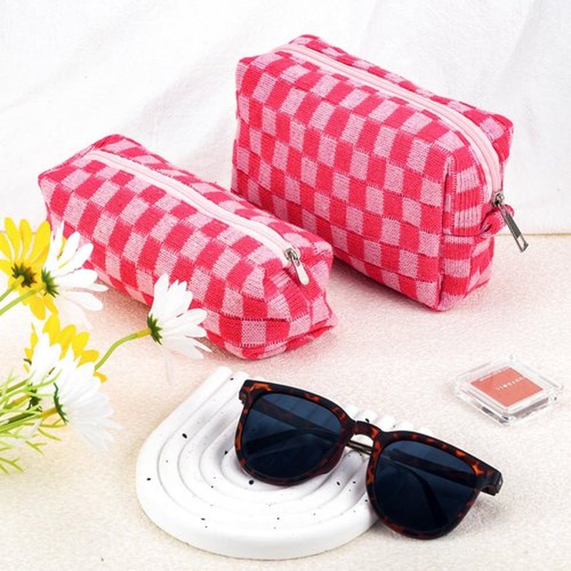 ZLFSRQ 2Pcs Checkered Makeup Bag for Women Cute Cosmetic Pouch Travel Small Cosmetic Bag Set Cute Makeup Pouch Purse Portable Skincare Zippered Toiletry Bag Organizer Preppy Trendy Storage Bag(Pink)
