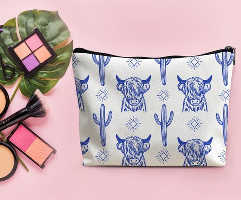 Lacosu Western Makeup Bag,Western Gifts For Women,Cow Makeup Bag,Cowgirl Stuff,Western Stuff For Women,Western Gifts,Cowgirl Gifts(Leather COW O)