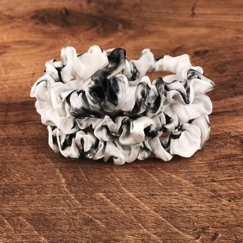 CELESTIAL SILK Mulberry Silk Scrunchies for Hair (Small, White Marble)