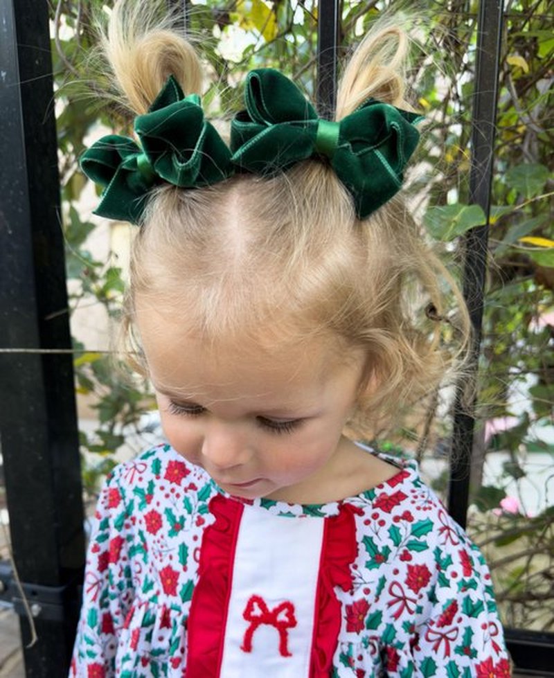 Wee Ones Girls' Classic Velvet Hair Bow on a WeeStay No-Slip Hair Clip, Satin Lining, For All Hair Types, Mini, Red