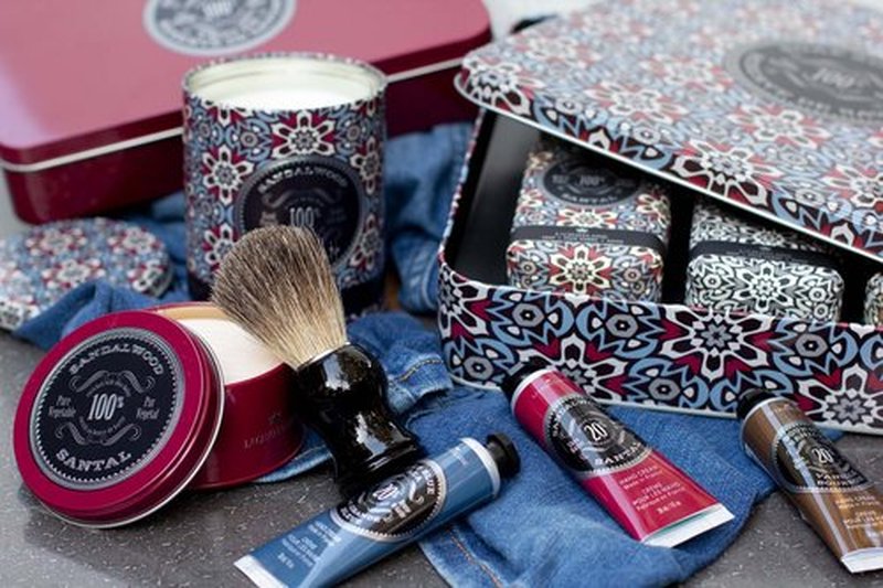 La Chatelaine Hand Cream Gift Set for Men, Ready-To-Gift Travel Size Hand Lotion, Natural Hand Cream Made in France with 20% Organic Shea Butter (Deep Blue Sea, Sandalwood, Citrus Zest) 3 x 1 fl oz